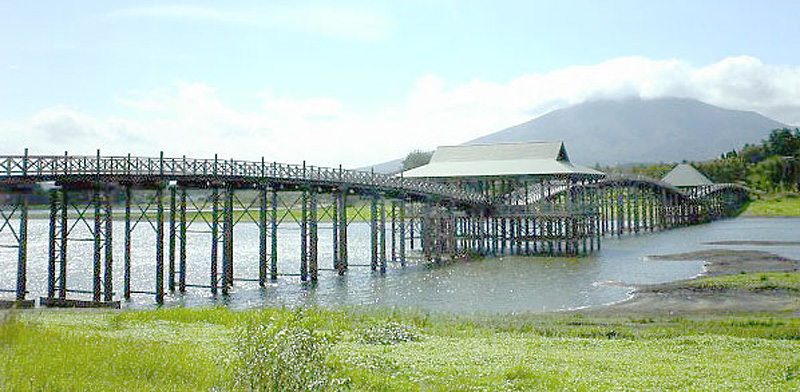 鶴の舞橋